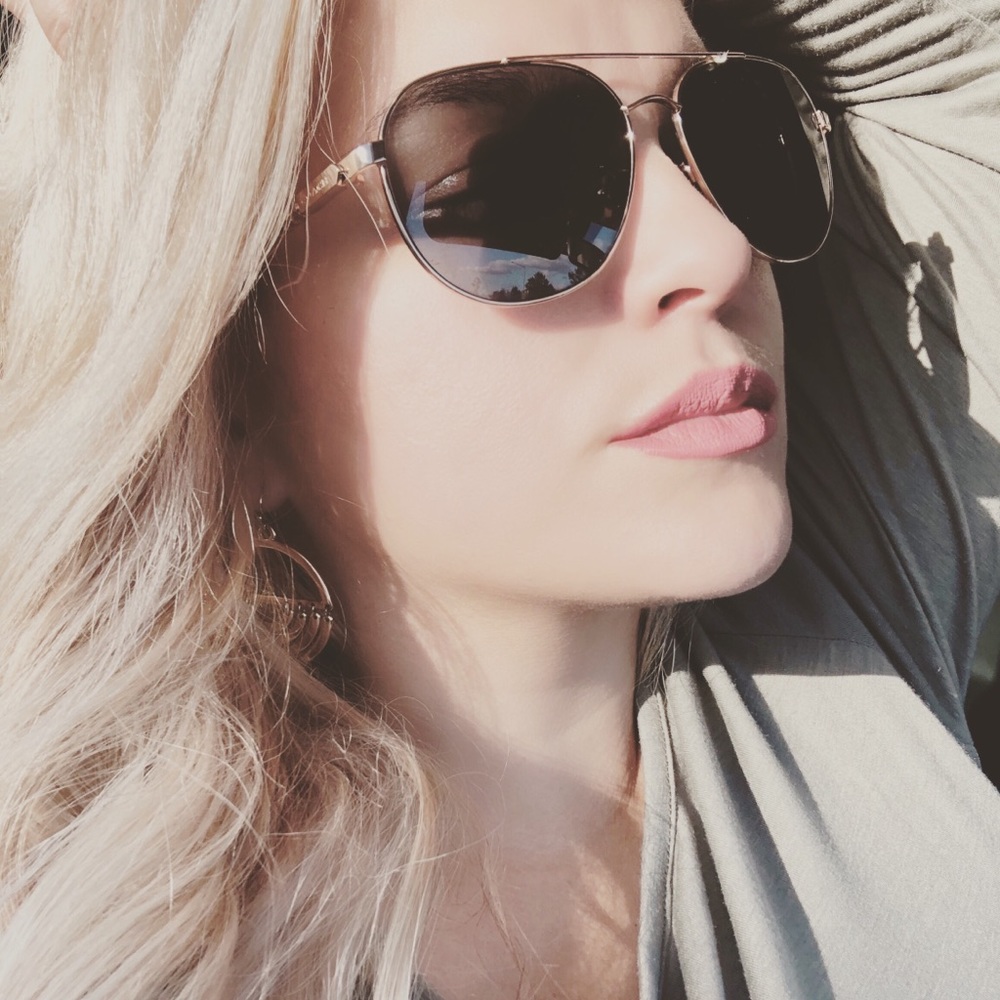 Meet your Posher, Josy